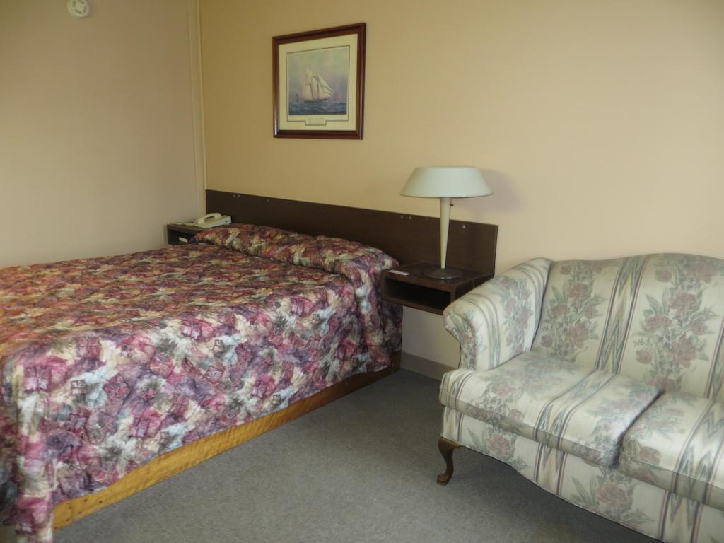 Parkwood Motor Inn Sundre Стая снимка