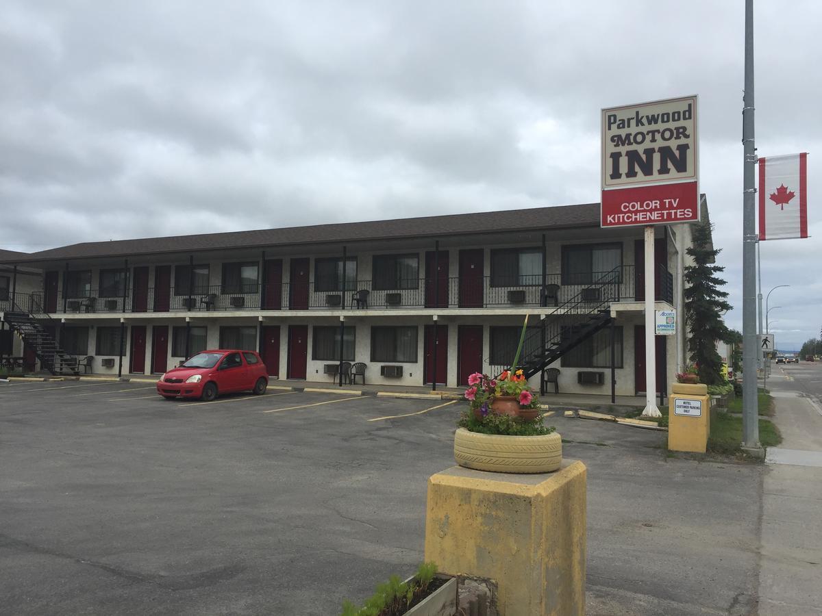 Parkwood Motor Inn Sundre Екстериор снимка